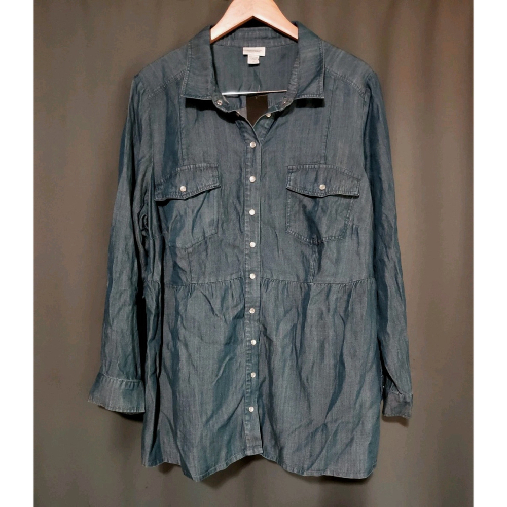 Avenue Women's Soft Denim Long Sleeve Button Down Tiered Shirt Size 20 NWT - Picture 9 of 9